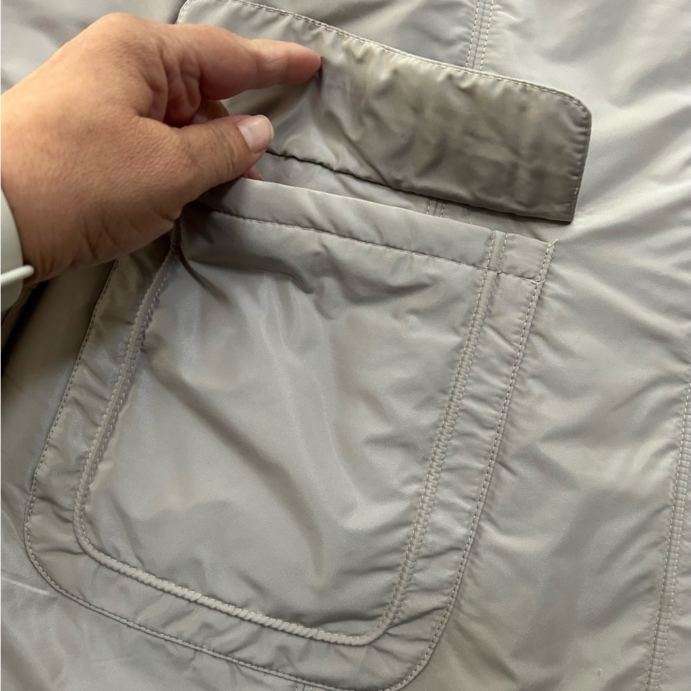 Danier women’s jacket - Picture 6 of 16